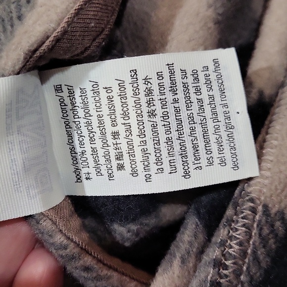 Victoria's Secret PINK Plaid Long Sleeve Top and Shorts Pajama Set - Picture 5 of 10